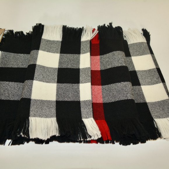 NWT BURBERRY HALF MEGA FASHION CHECK WOOL FRINGE SCARF - Picture 5 of 11